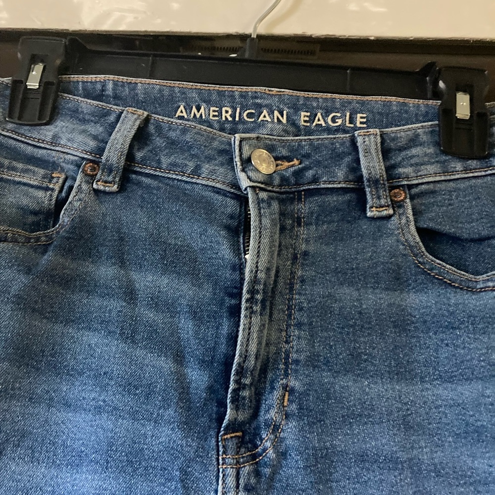 American Eagle Denim Mom Jean, Size 8